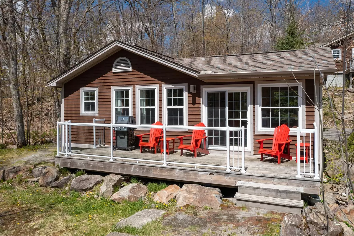 Lake Of Bays, ON P1H 2J6,1052 RAT BAY RD #116-4