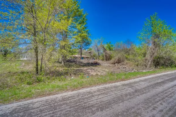 Tool, TX 75143,1126 Luzon Street