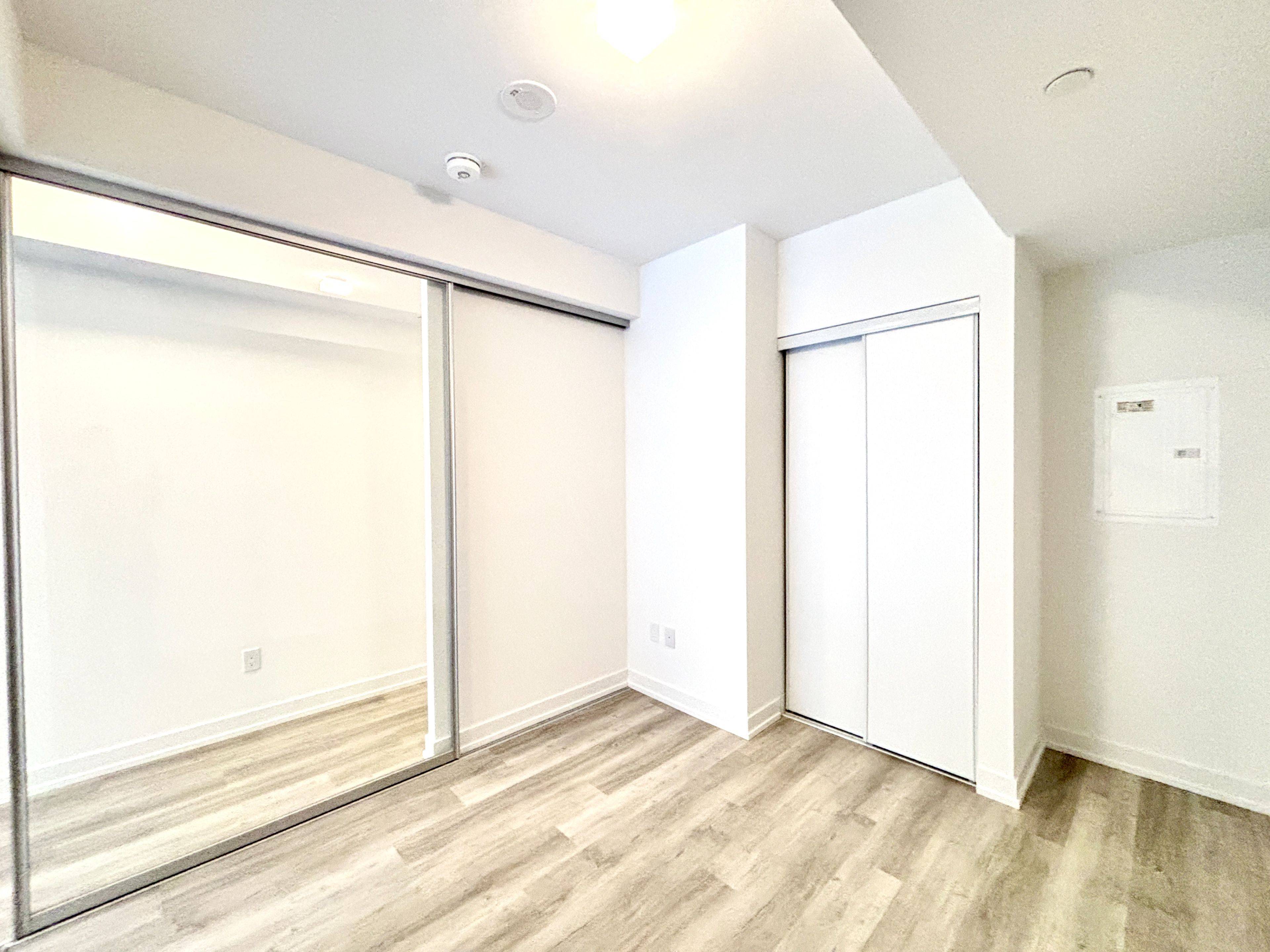 Toronto C08, ON M5A 1H5,28 Eastern AVE #305