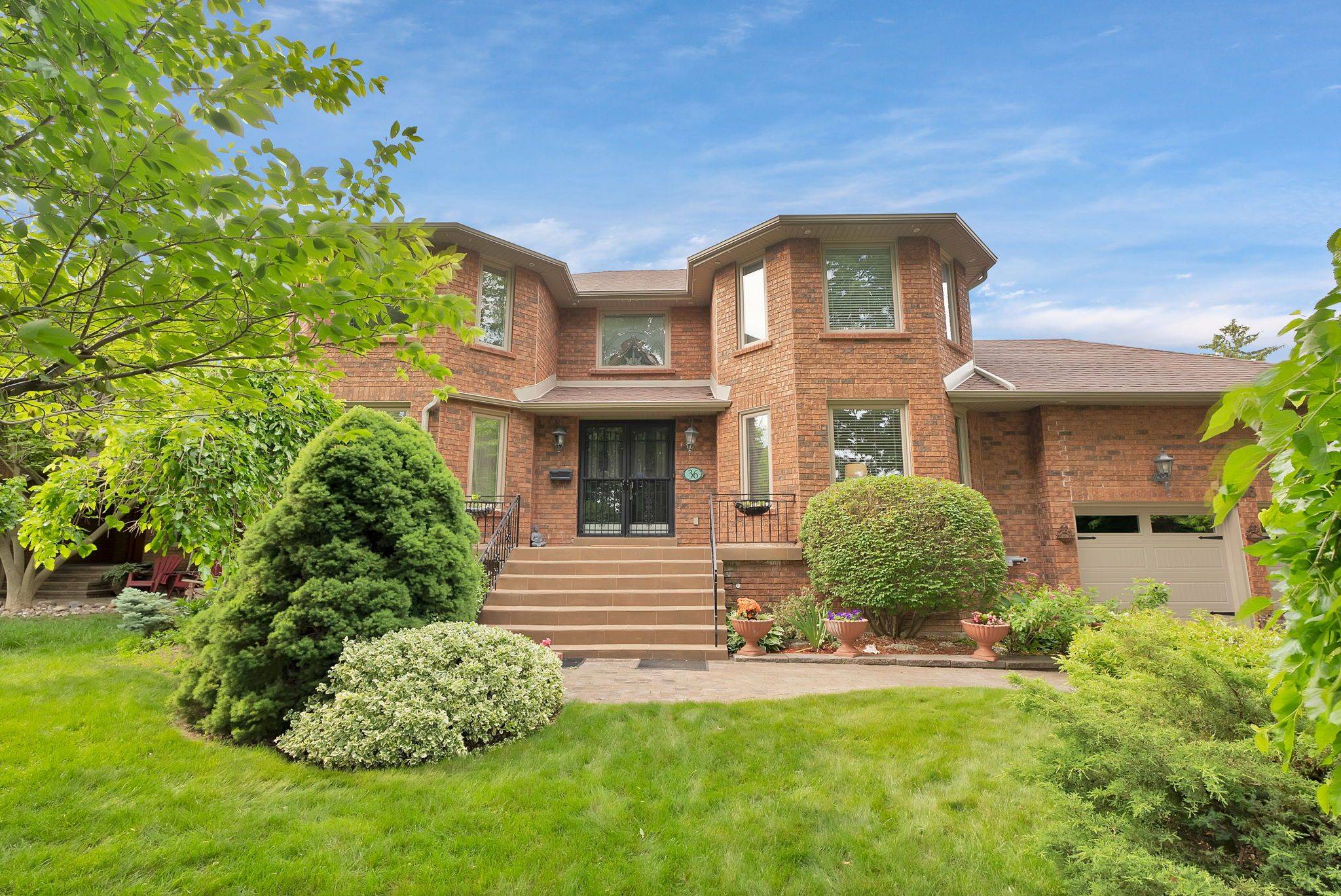 Toronto E10, ON M1C 4T8,36 Evenwood AVE