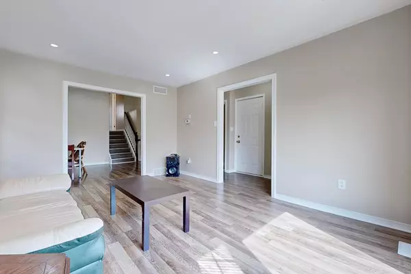 London, ON N5V 4Y6,343 FLEMING DR