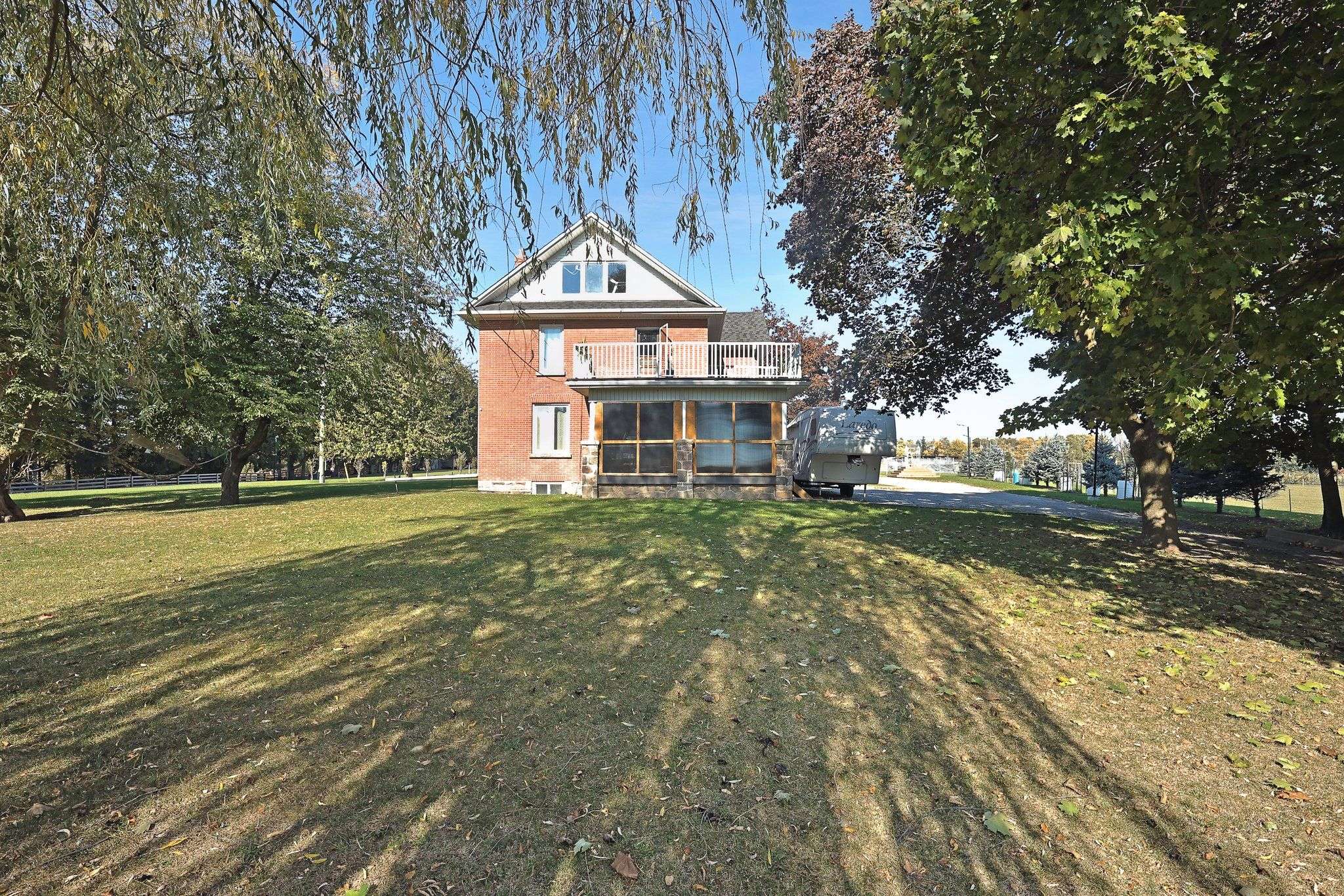 Whitby, ON L1M 1V2,680 Winchester RD W