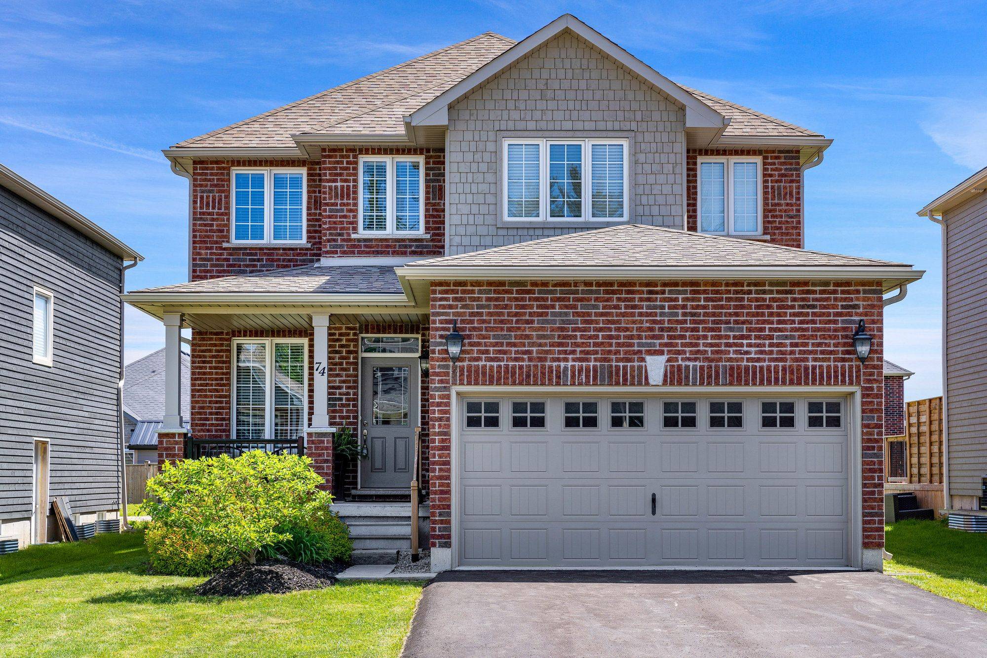 Collingwood, ON L9Y 0H8,74 Lockerbie CRES
