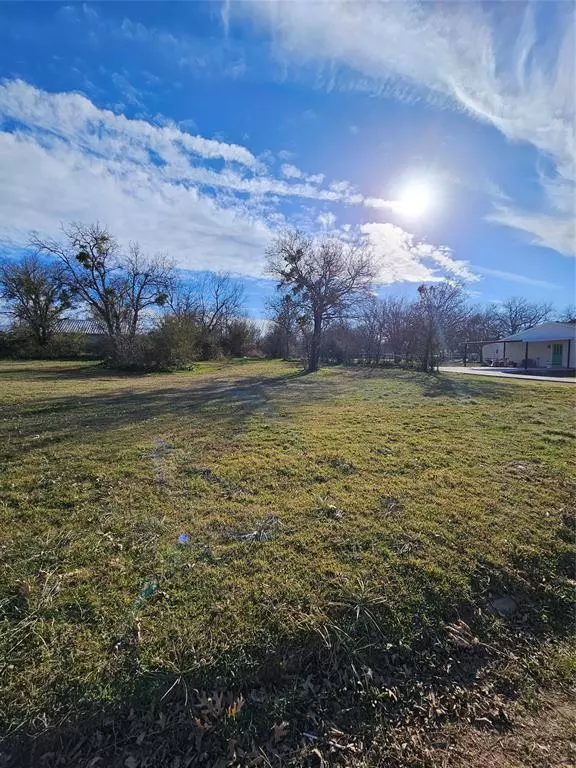 Jacksboro, TX 76458,607 W Live Oak Street