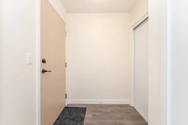 Oakville, ON L6H 7C3,150 Sabina DR #113