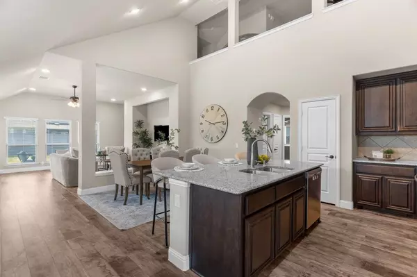 1124 Knoll Street,  Little Elm,  TX 76227