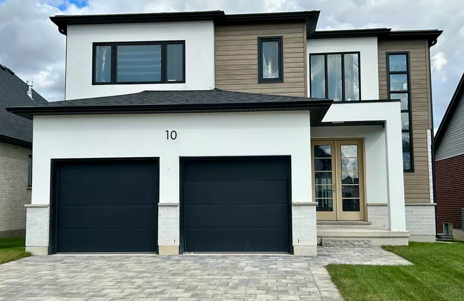 10 Aspen CIR, Thames Centre, ON N0M 2P0