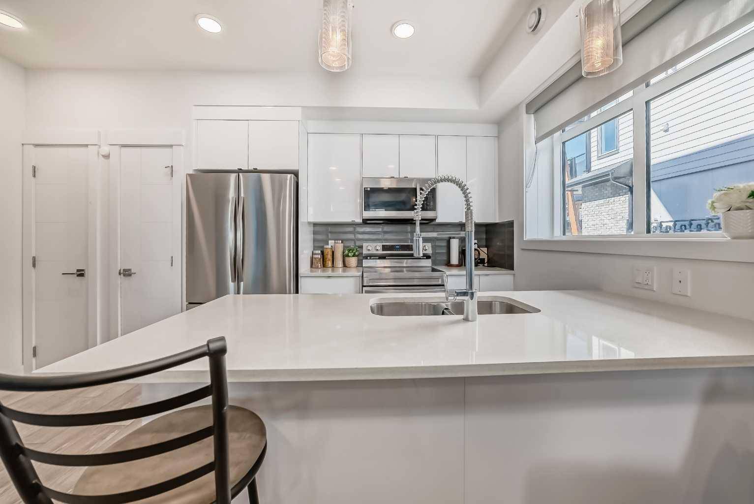 Calgary, AB T3M3T9,4659 Seton DR Southeast