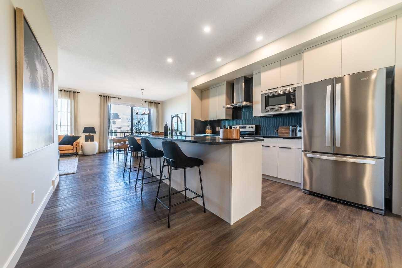 Okotoks, AB T1S5X8,18 Snowberry LN