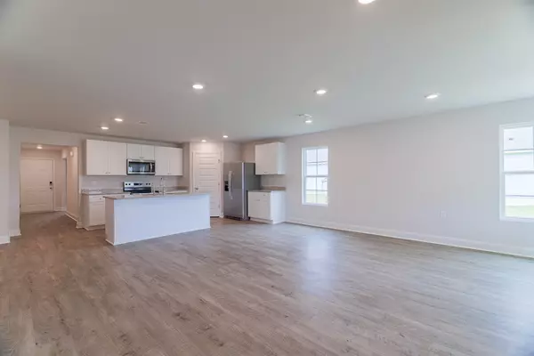 Hahira, GA 31632,1018 Walter Way