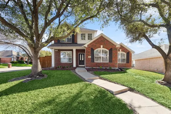 1315 Crestway Drive,  Rockwall,  TX 75087