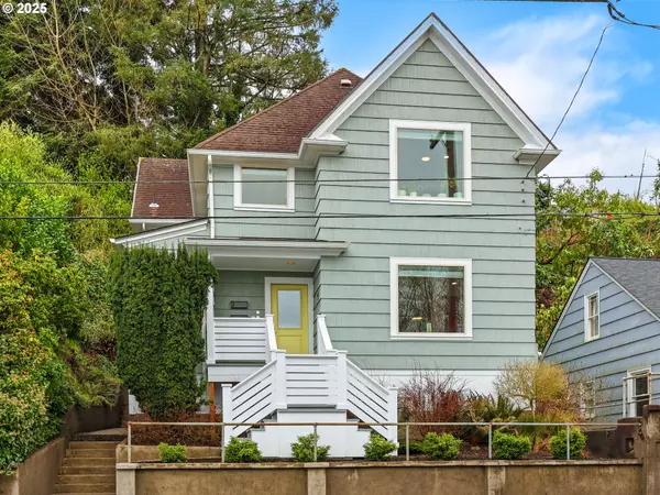 41 W BOND ST, Astoria, OR 97103