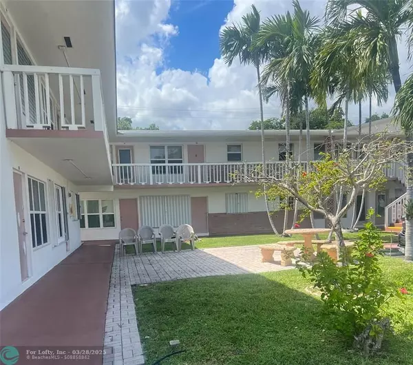 1300 N 12TH CT #3B, Hollywood, FL 33019