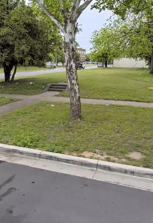 Dallas, TX 75215,2934 South Boulevard