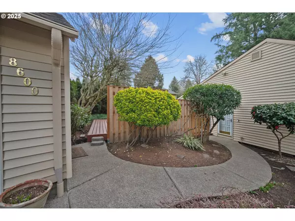 Beaverton, OR 97008,8600 SW DAVIES RD
