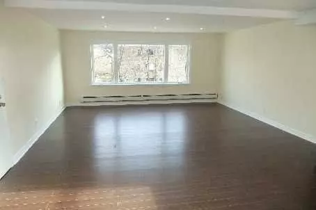 Mississauga, ON L5H 1H5,378 Lakeshore RD W