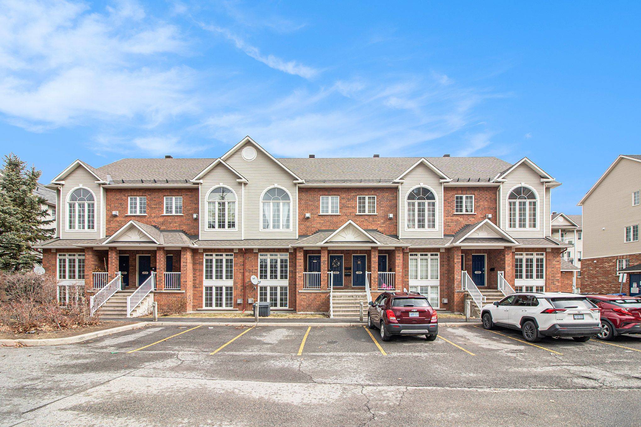 Hunt Club - South Keys And Area, ON K1V 2G7,1512 Walkley RD #36