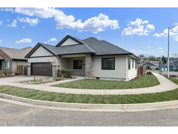 1036 LUPINE ST, Springfield, OR 97477