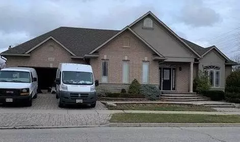 2031 Oxford AVE, Oakville, ON L6H 7A6