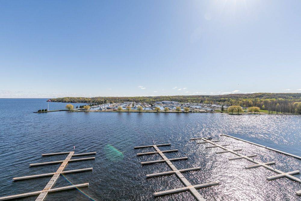 Midland, ON L4R 5P3,725 Aberdeen BLVD #64