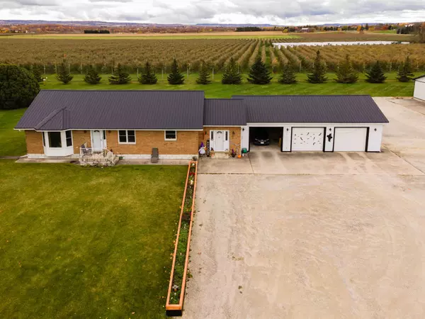 Blue Mountains, ON N0H 1J0,118 Matilda ST