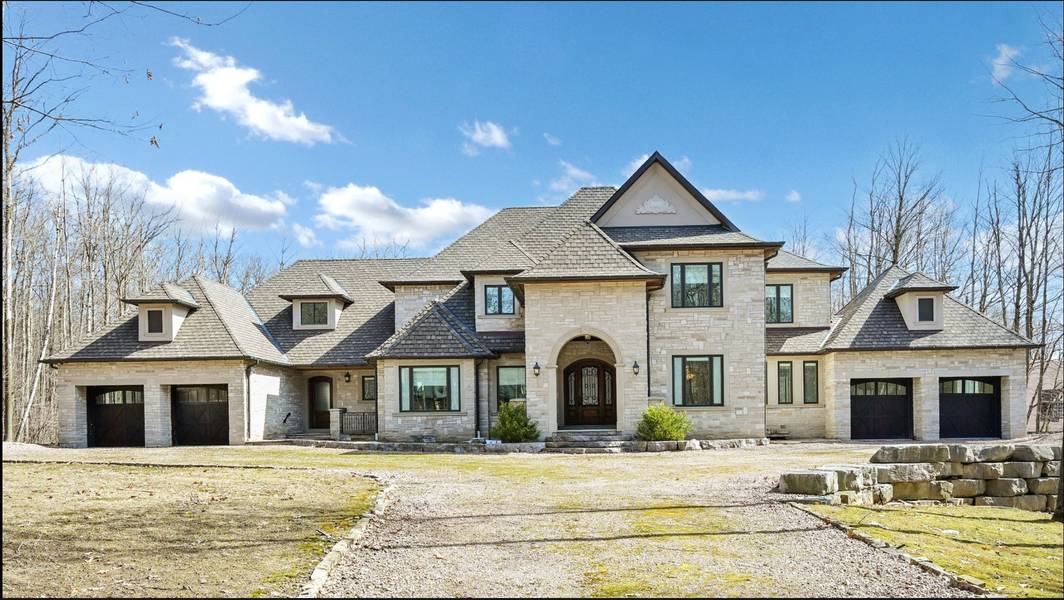 41 TRAILWOOD CRES, Richmond Hill, ON L4E 3L9