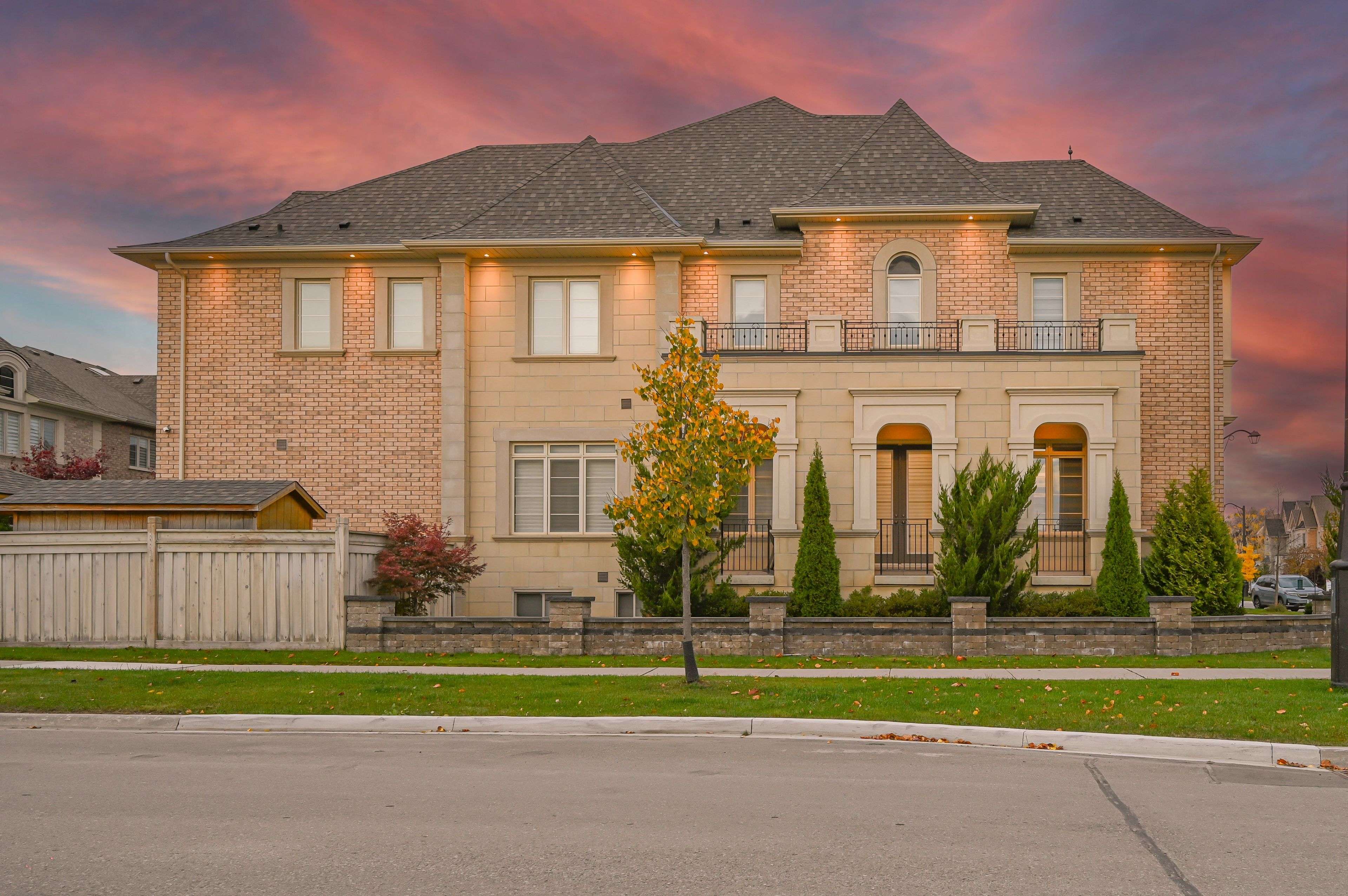 Vaughan, ON L4H 3N5,378 Woodgate Pines DR