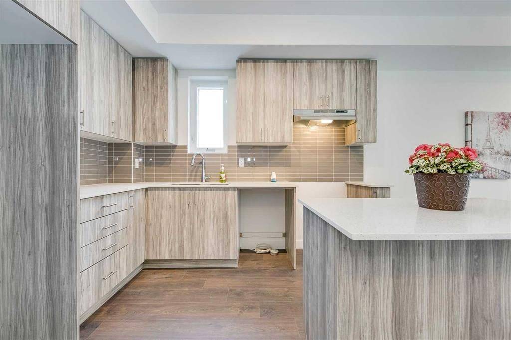 Brampton, ON L6Y 6H8,200 Malta AVE #19