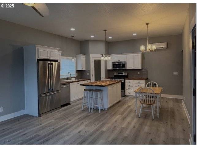 Molalla, OR 97038,225 N MOLALLA AVE
