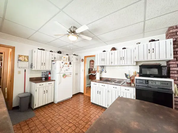 Iroquois Falls, ON P0K 1E0,136 Picadilly CIR