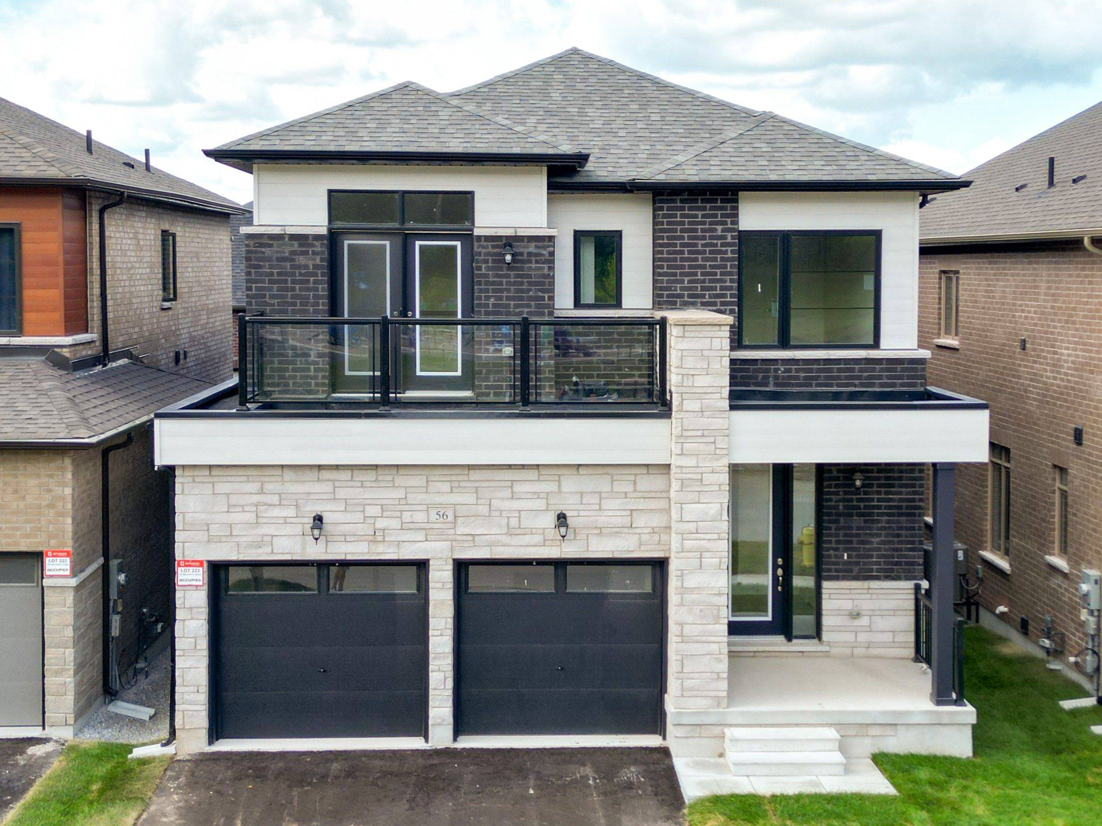 56 Bearberry RD, Springwater, ON L0L 1Y3