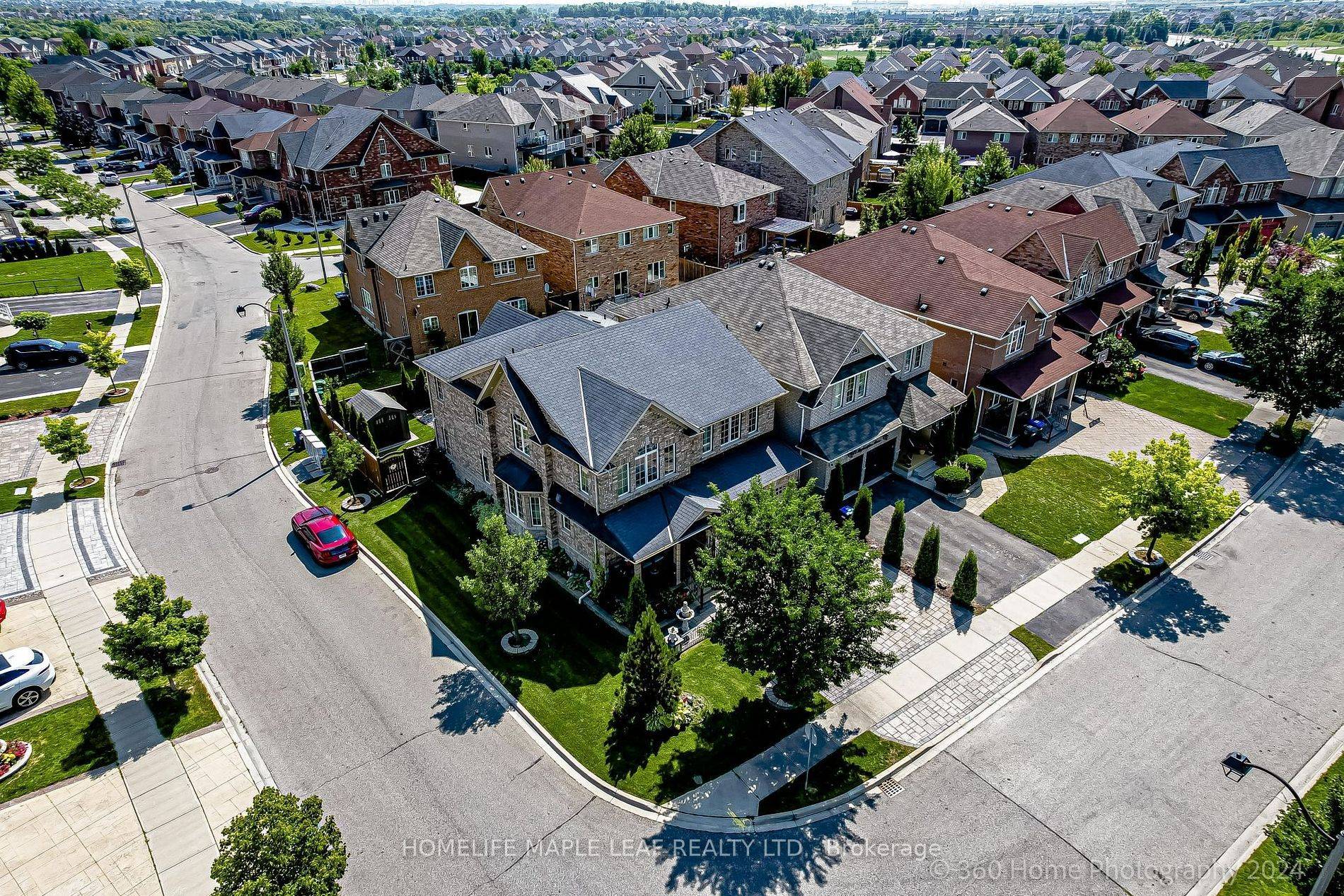 Brampton, ON L6P 3A9,174 Bayhampton DR