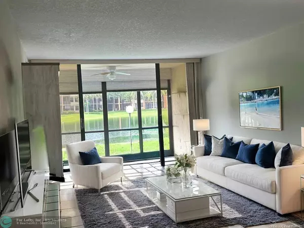 5609 Coral Lake #109, Margate, FL 33063