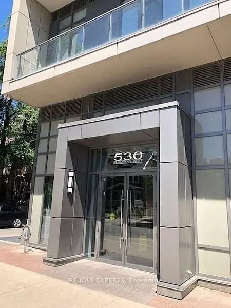 Toronto C03, ON M6C 0A2,530 St Clair AVE W #302
