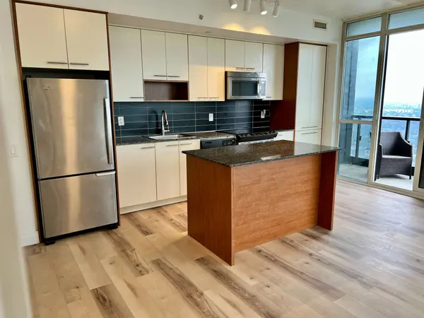 5 Valhalla Inn RD #3108, Toronto W08, ON M9B 1S9