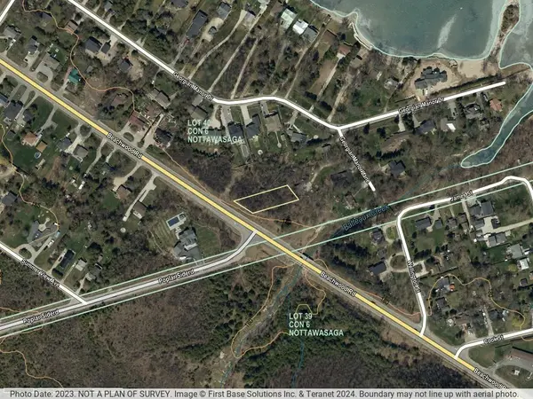 Collingwood, ON L9Y 2Z1,9736 Beachwood RD