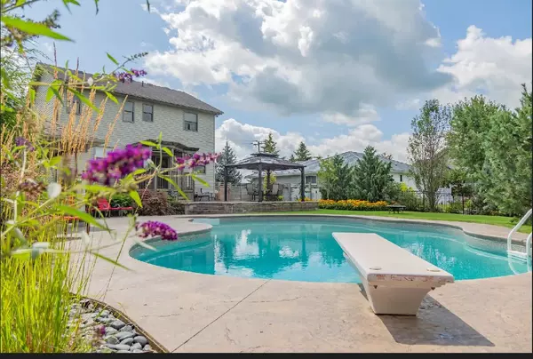 Strathroy-caradoc, ON N0L 1W0,8522 Glendon DR