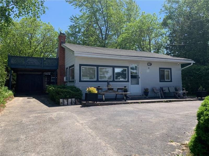 9 LAKESHORE BLVD S, South Bruce Peninsula, ON N0H 2G0
