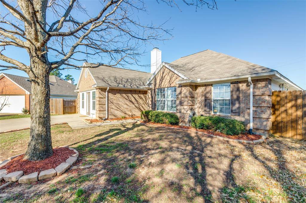 Aubrey, TX 76227,804 Meadowview Court