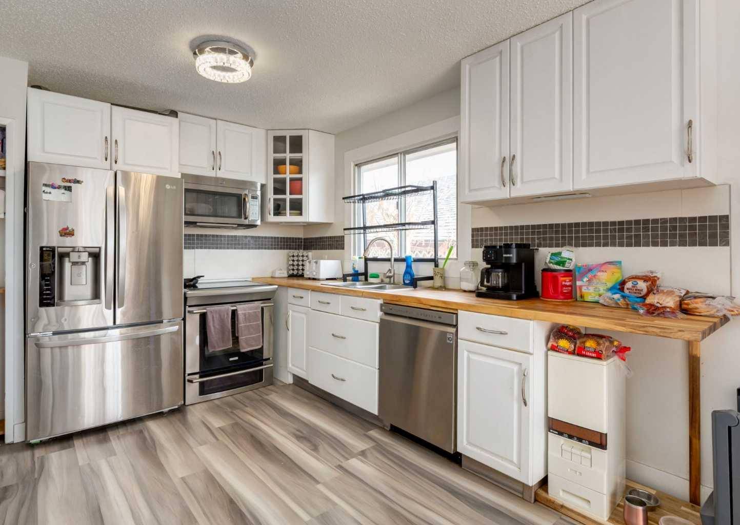 Calgary, AB T2W 1Z2,308 Sabrina Bay SW