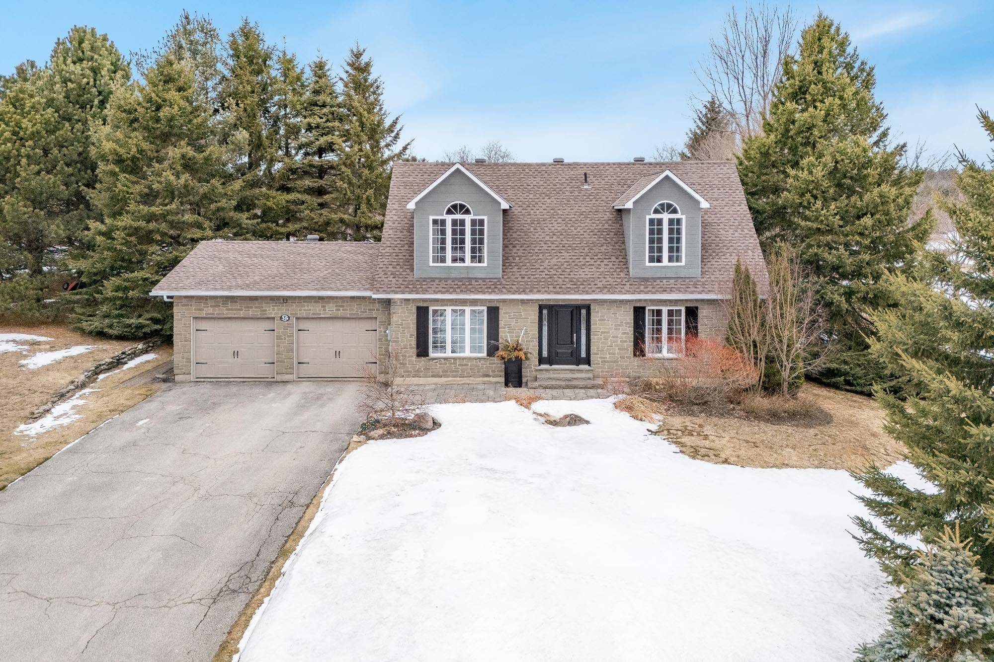 Oro-medonte, ON L0L 2L0,35 Bridle PATH
