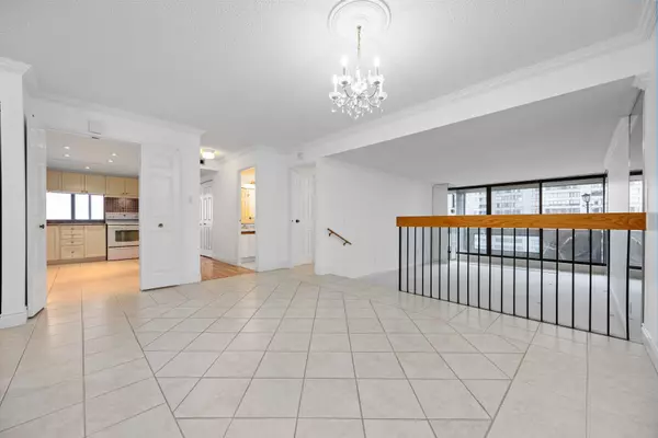 Toronto E05, ON M1W 3E6,2350 Bridletowne CIR #1004