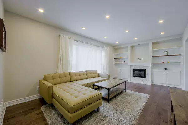 Toronto C07, ON M2R 1K2,137 Yorkview DR