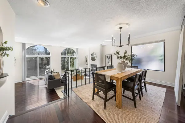 Toronto C09, ON M4T 1R2,21 Rose Park DR