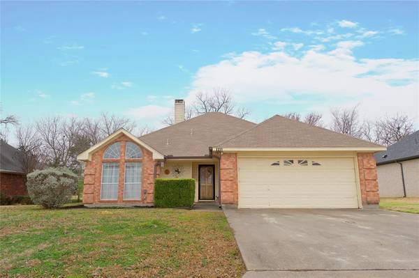 1111 Oxford Drive,  Gainesville,  TX 76240