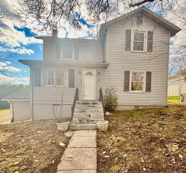 1057 Peyton CT, Big Island, VA 24526