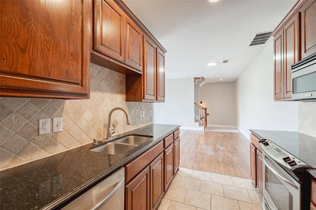Dallas, TX 75206,1304 Rosemary Drive