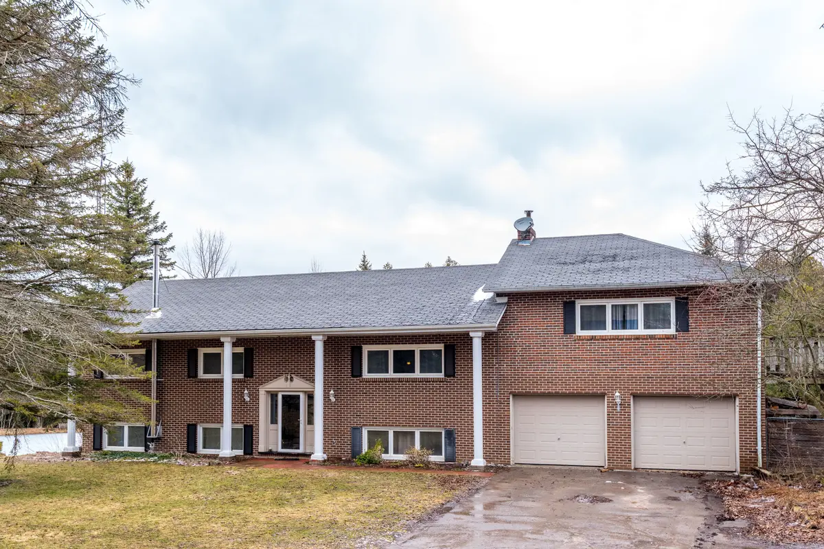 Brock, ON L0C 1H0,18525 Ridge RD