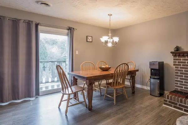 Brock, ON L0C 1H0,18525 Ridge RD