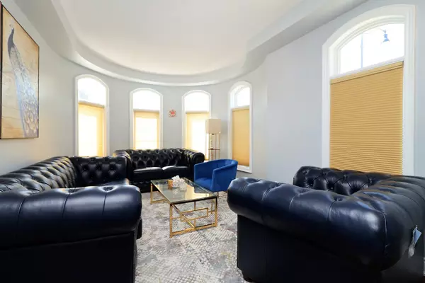 Brampton, ON L6X 0Y1,25 Ingleborough DR